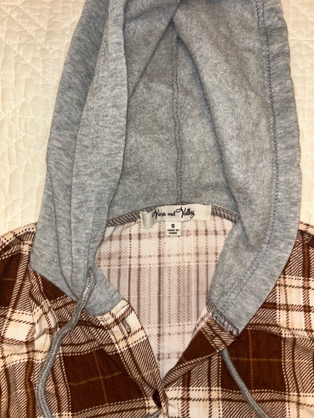 Women's Brown Plaid Hooded Button-Down Shirt - Picture 4 of 6